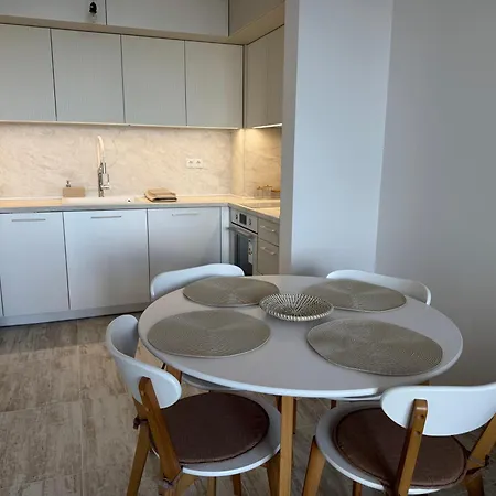 Mio Mare بالشيك